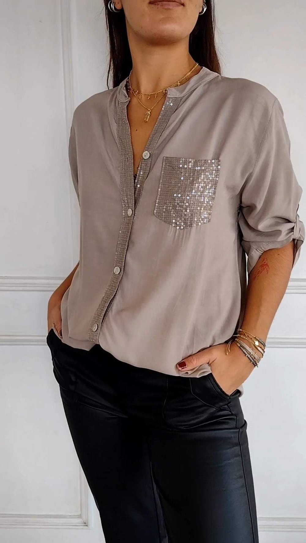 Alandria™ | V-Neck Sequin Mid-Sleeve Casual Top